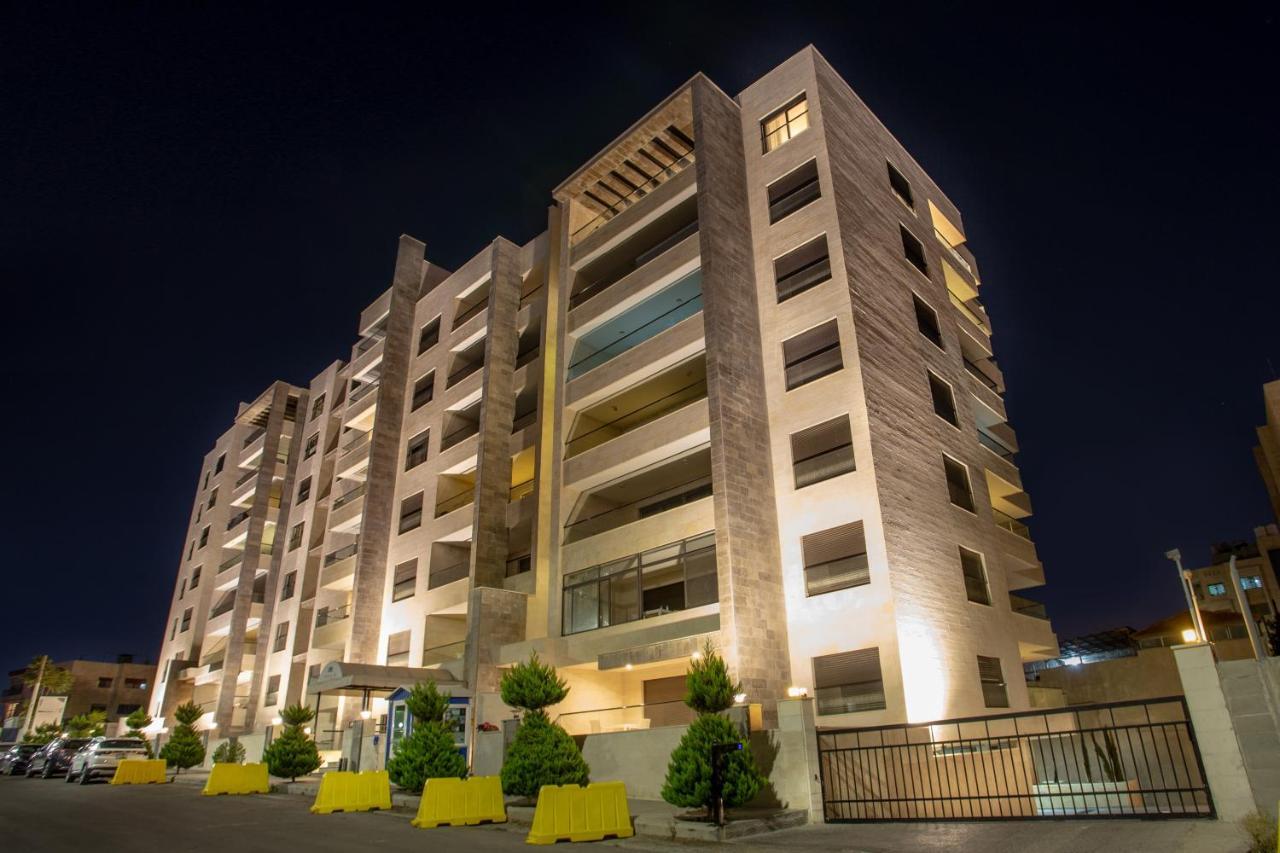 Triple A Hotel Suites Amman Eksteriør bilde