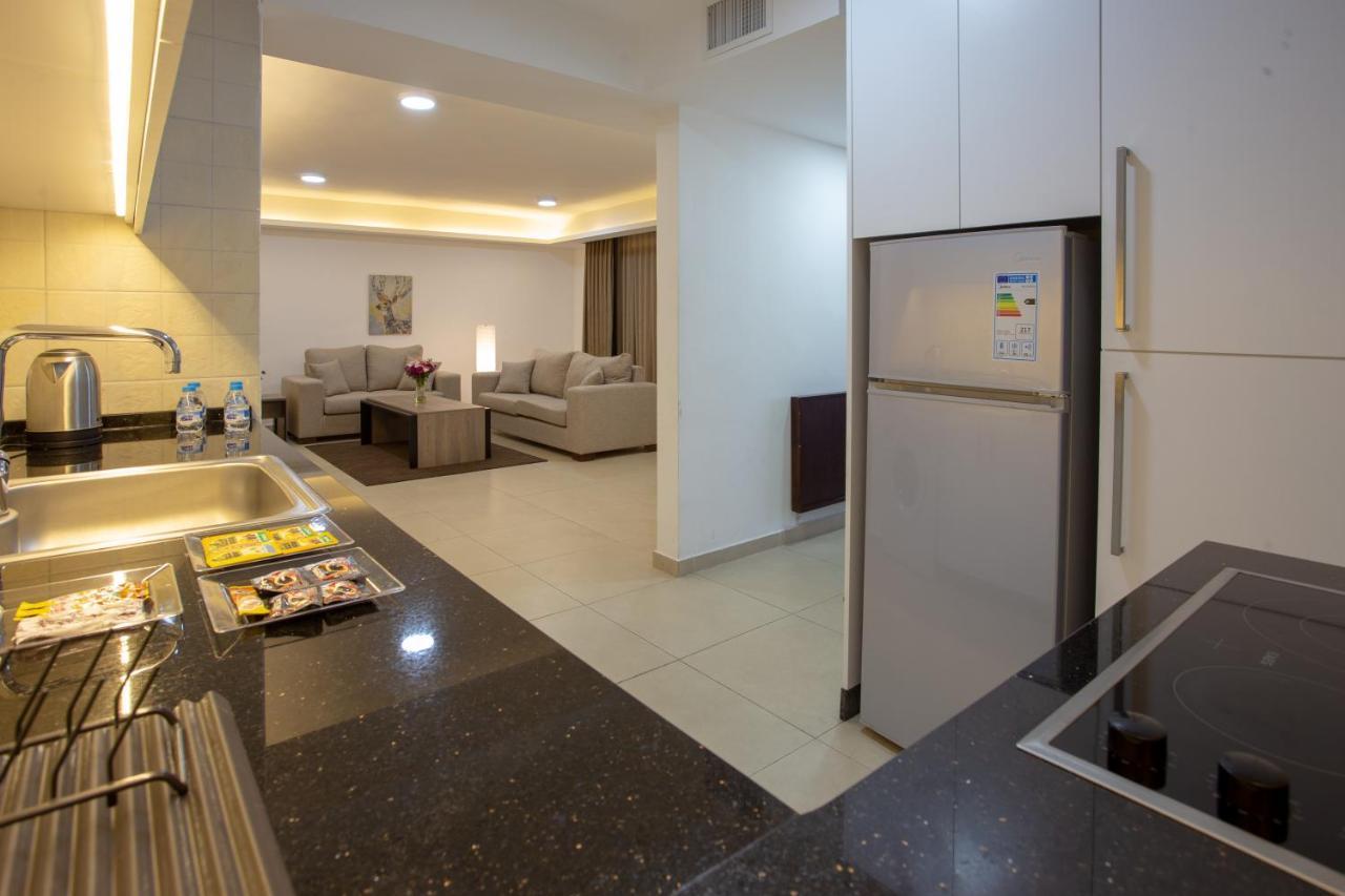 Triple A Hotel Suites Amman Eksteriør bilde