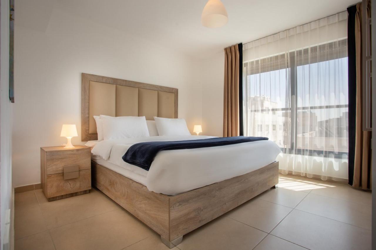 Triple A Hotel Suites Amman Eksteriør bilde