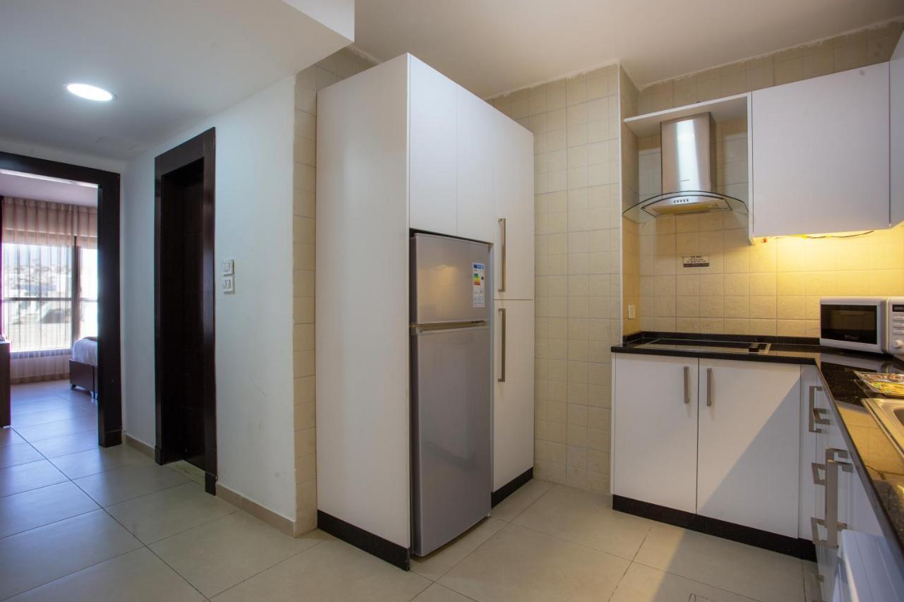 Triple A Hotel Suites Amman Eksteriør bilde