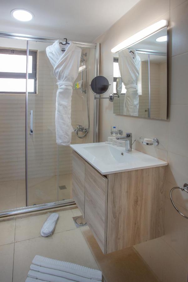 Triple A Hotel Suites Amman Eksteriør bilde