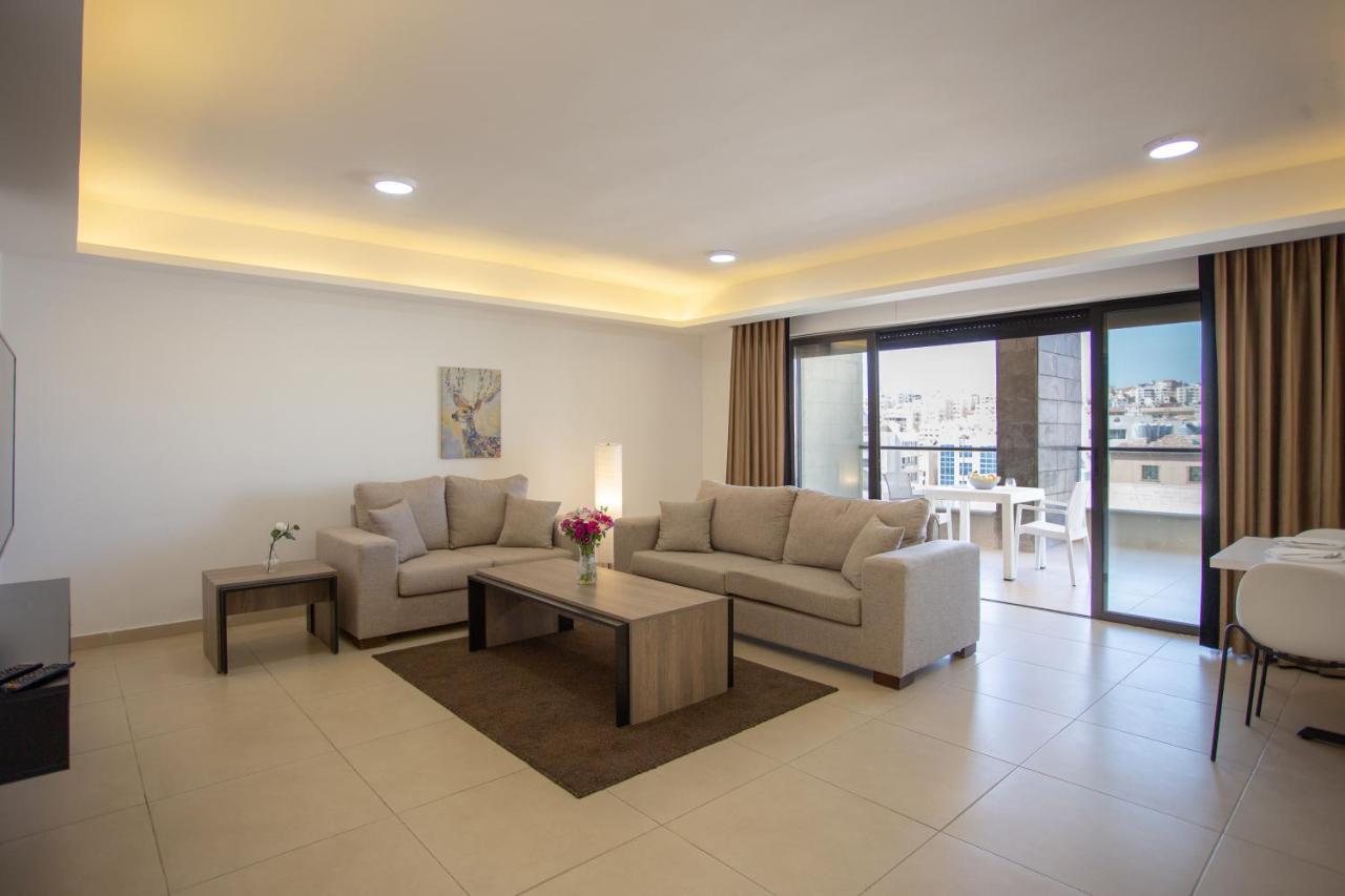 Triple A Hotel Suites Amman Eksteriør bilde