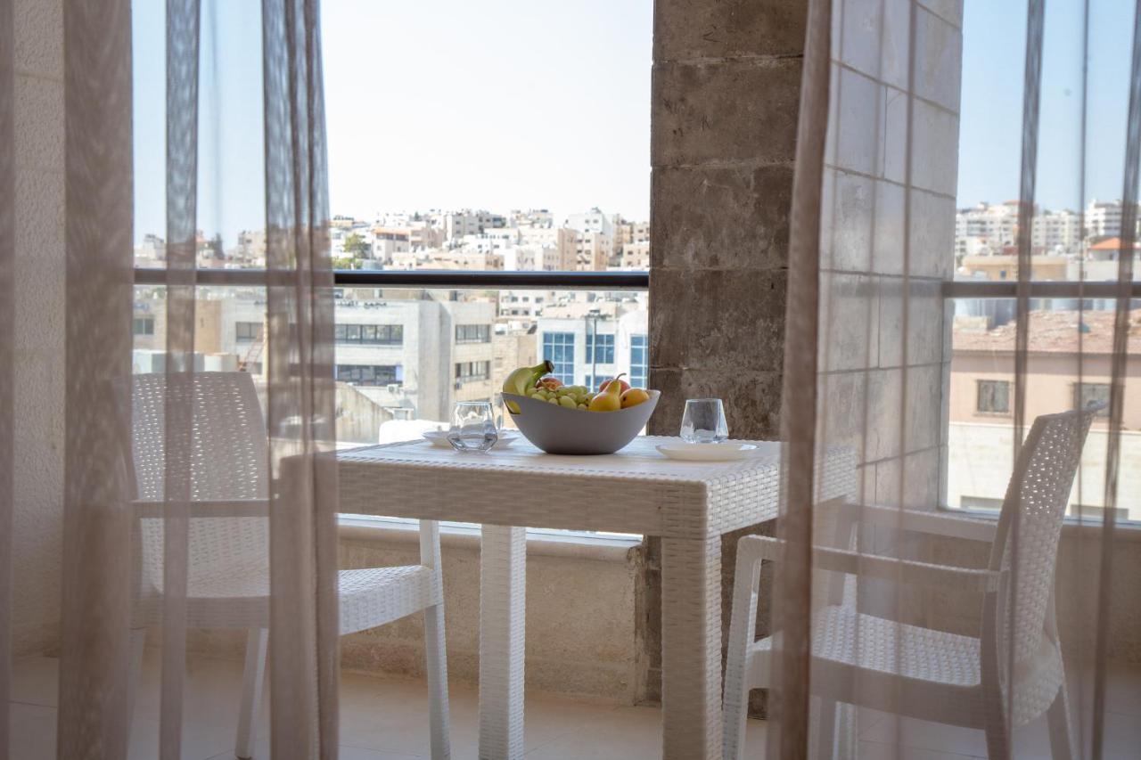 Triple A Hotel Suites Amman Eksteriør bilde