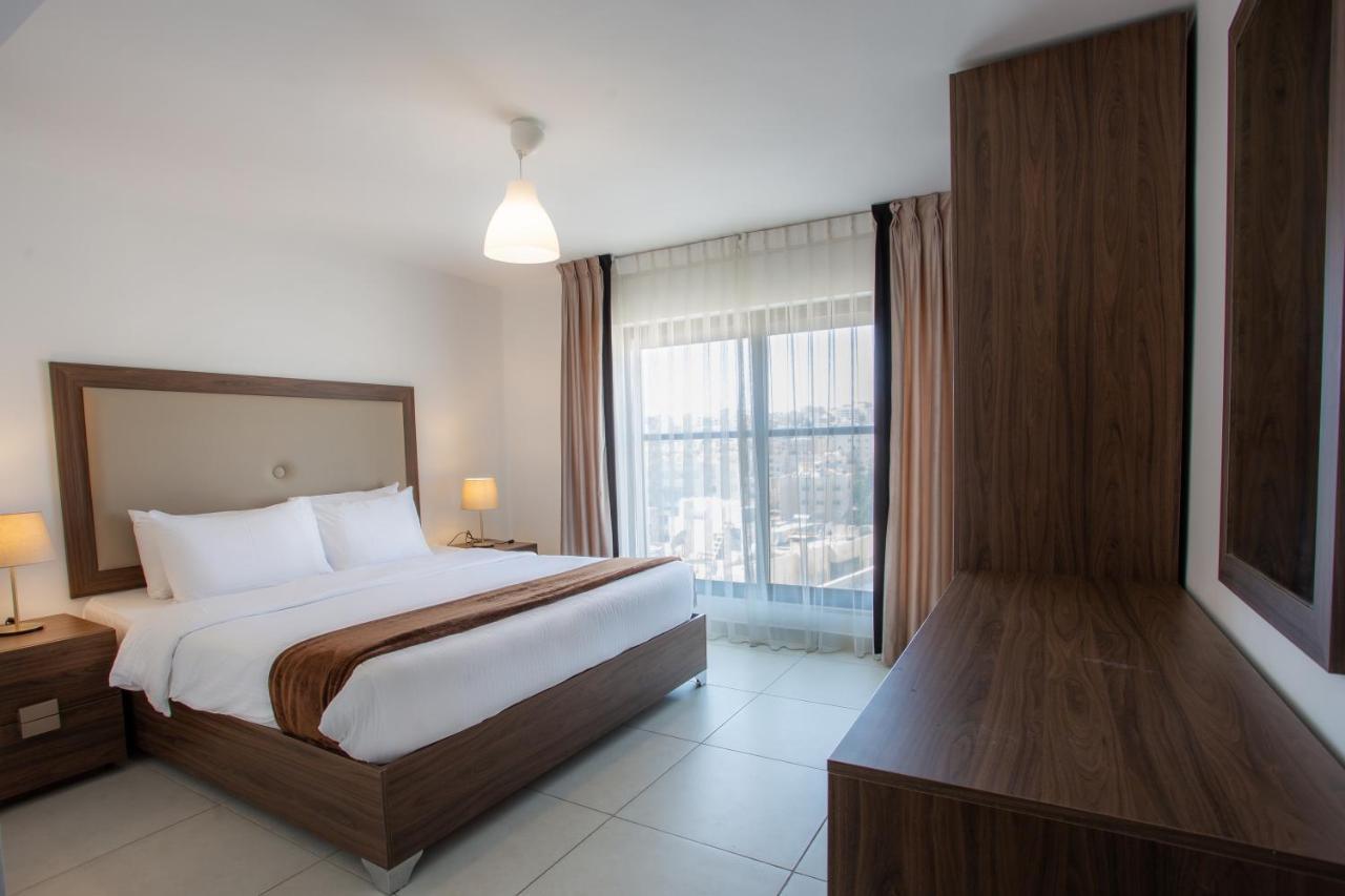 Triple A Hotel Suites Amman Eksteriør bilde